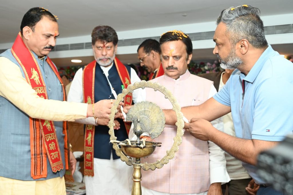 रींवा-रायपुर हवाई सेवा से बढ़ेगी विकास की रफ्तार: उपमुख्यमंत्री राजेन्द्र शुक्ल