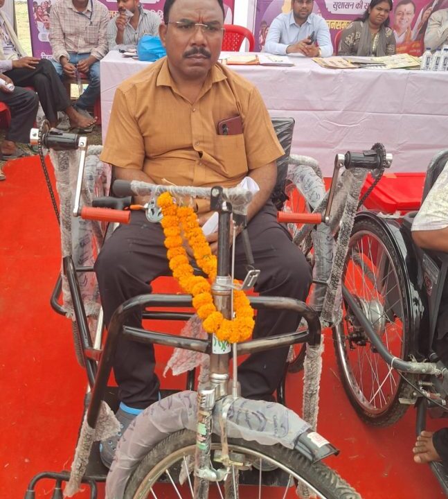 हादसे की हार, हौसले की जीत: नर्मदा प्रसाद को मिला शासन की योजनाओं का संबल