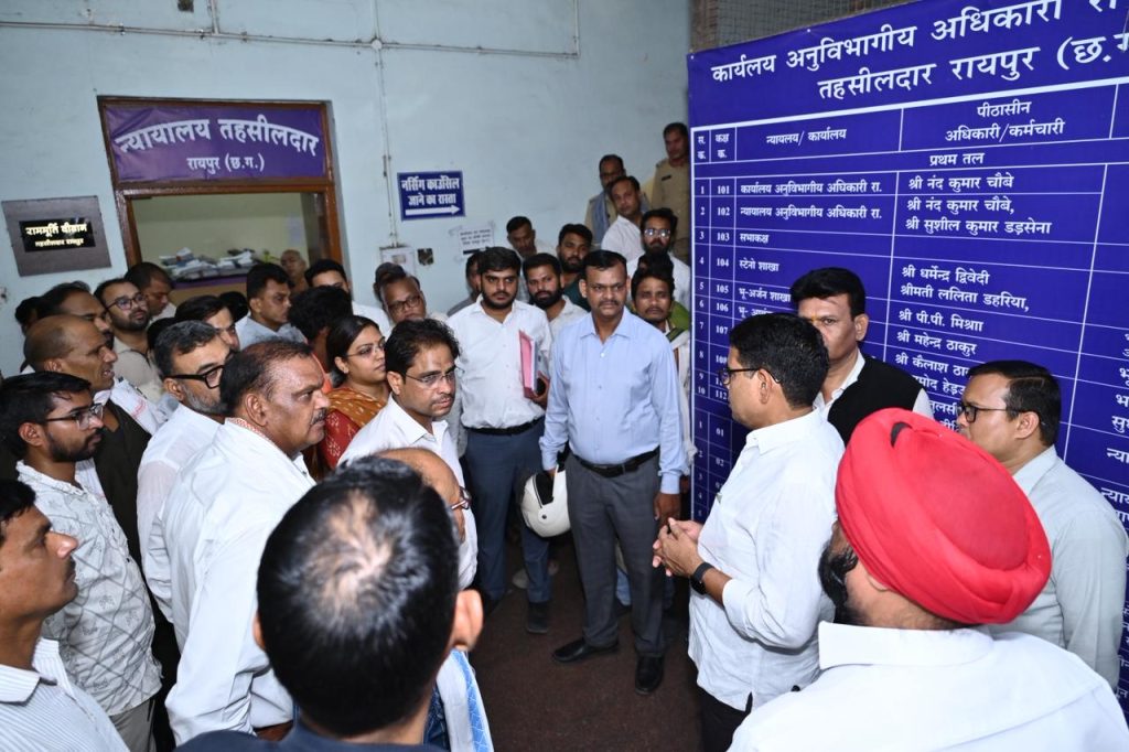 राजस्व प्रकरणों का तय समय-सीमा में हो निराकरण: राजस्व मंत्री टंक राम वर्मा