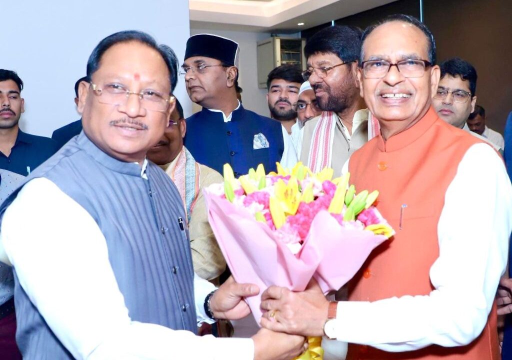 अपनापन’ के विमोचन समारोह में शामिल हुए मुख्यमंत्री विष्णुदेव साय