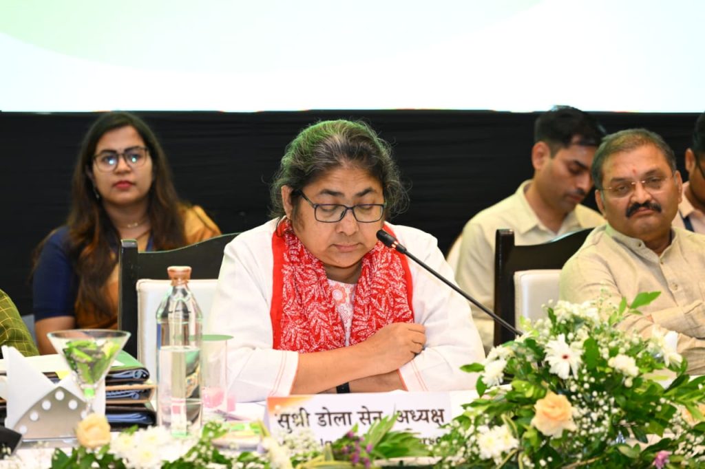 भारत-अमेरिका व्यापार संबंधों के मूल्यांकन पर संसदीय स्थायी समिति की रायपुर में बैठक आयोजित